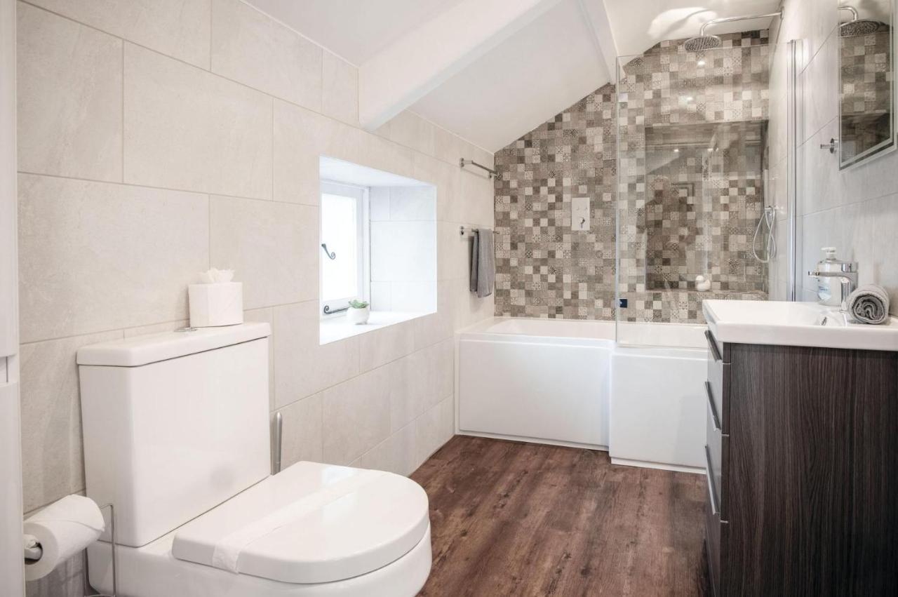 The Lodge - 2 Bedroom Cottage - Princes Gate Ludchurch ภายนอก รูปภาพ